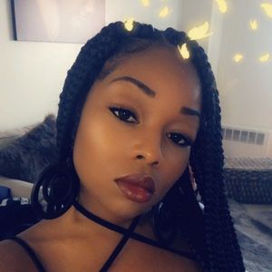 Meet your Posher, Jasmine